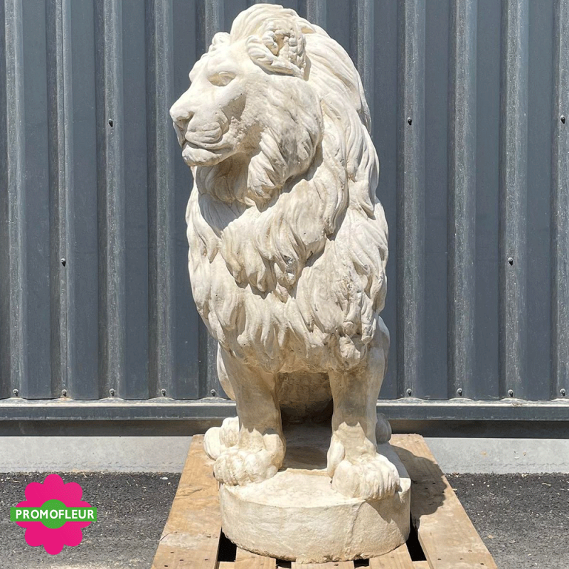 Lion en statue de pierre h.136 cm